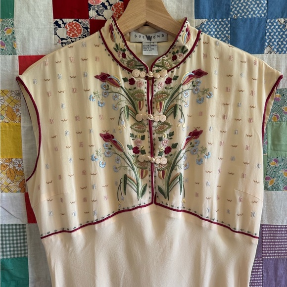 Vintage Silk Embroidered Dress - Picture 4 of 8